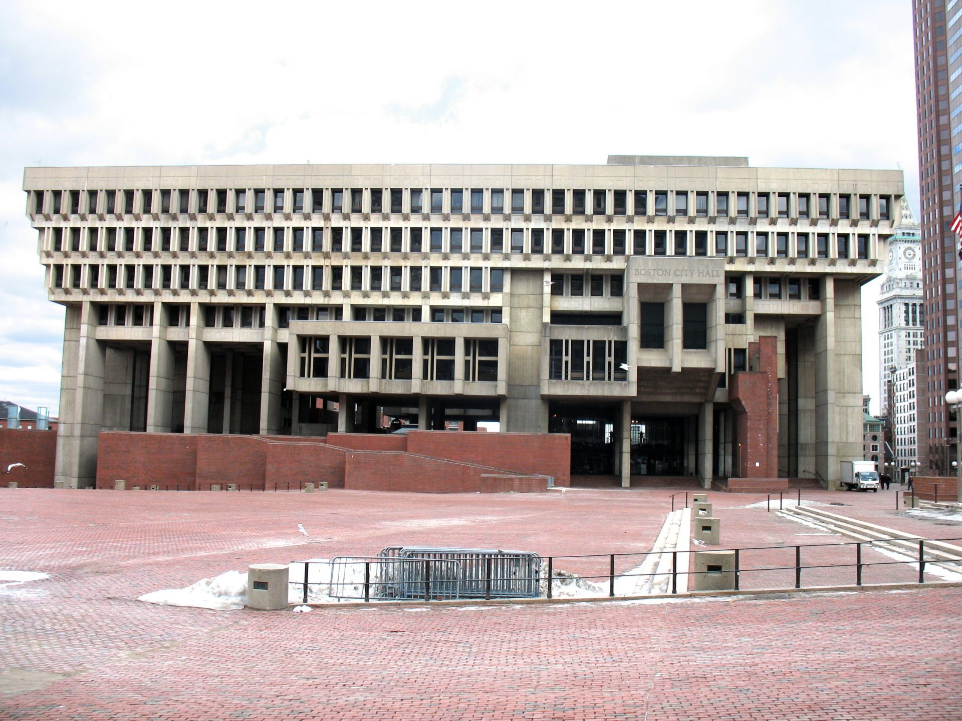 immagine per BRUTALISMO USA - Boston City Hall