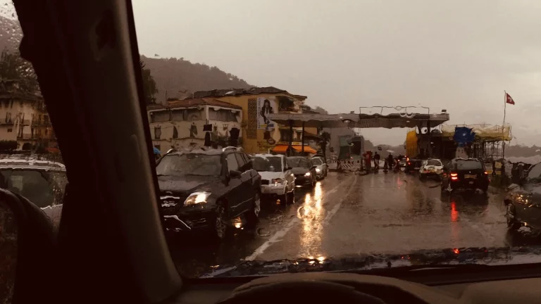 immagine per Non importa dove. Yari Bernasconi e Andrea Fazioli donano le immagini e le parole per quando importa sognare.