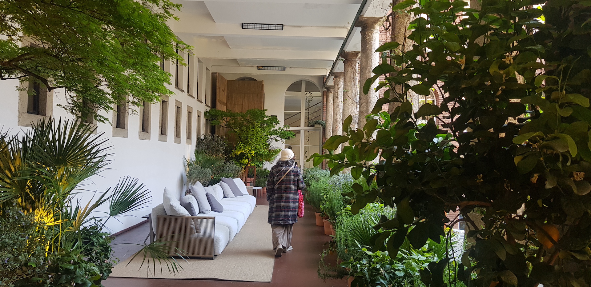immagine per Fuorisalone da Flexform nel Chiostro Sant'Angelo
