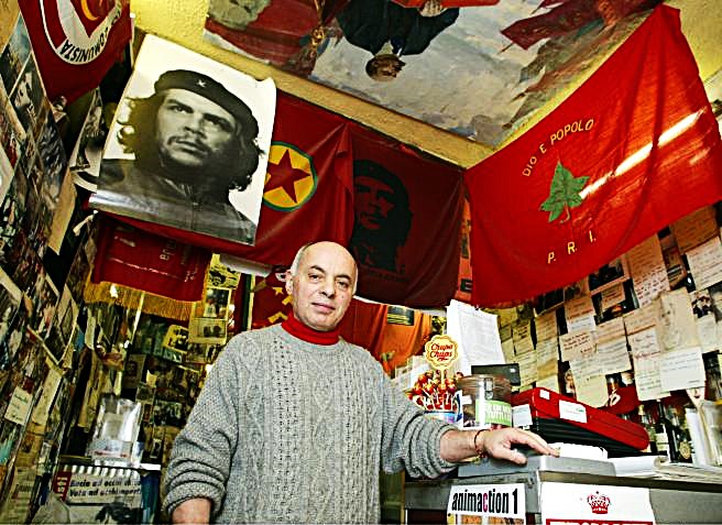 immagine per Lo storico Vezio Bla Bla bar, Roma nella sede originaria di V. dei Delfini 23 RM -anni '90 -ph. R. Ciofani
