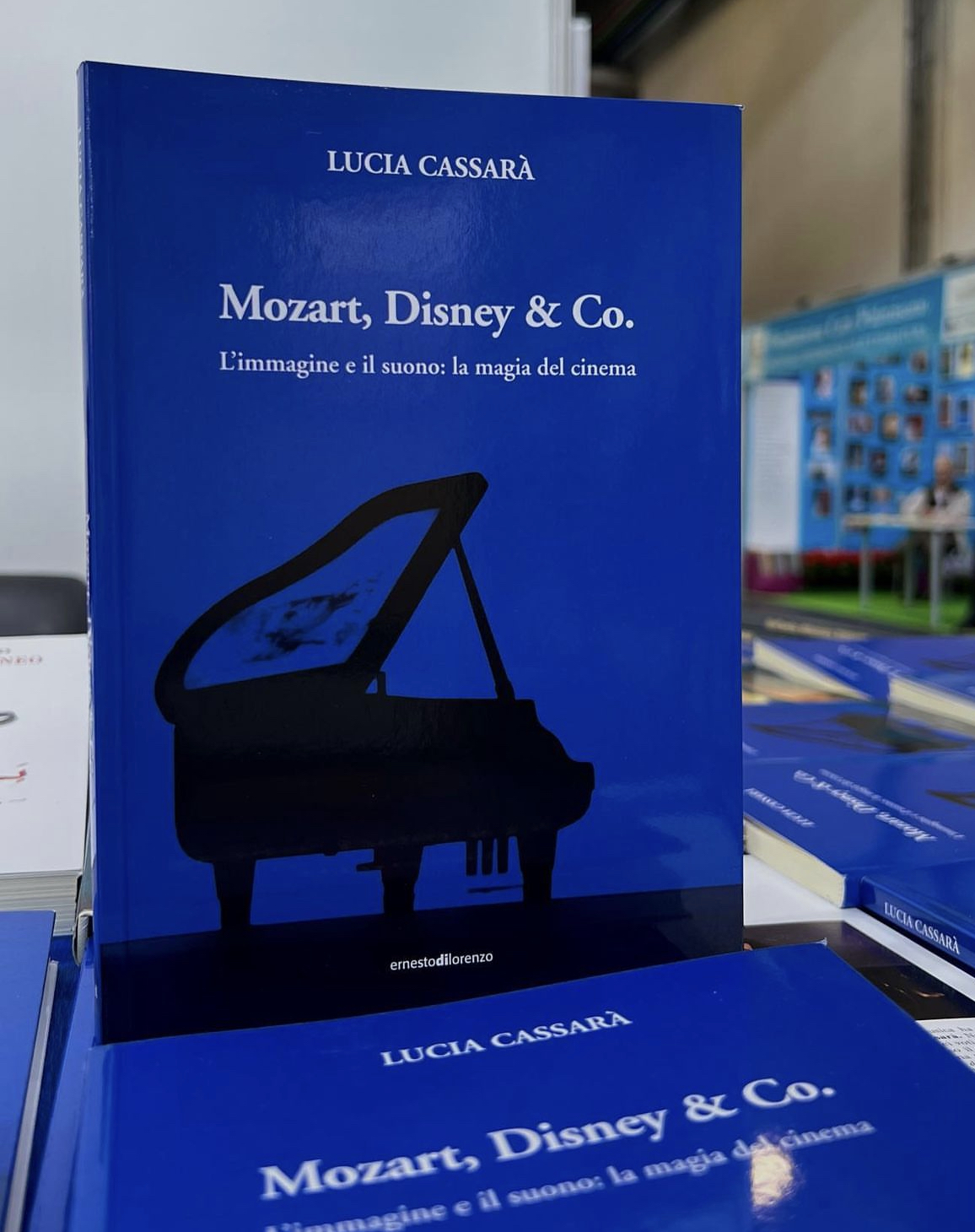 immagine copertina Mozart, Disney e Co. - L’immagine e il suono: la magia del cinema di Lucia Cassarà