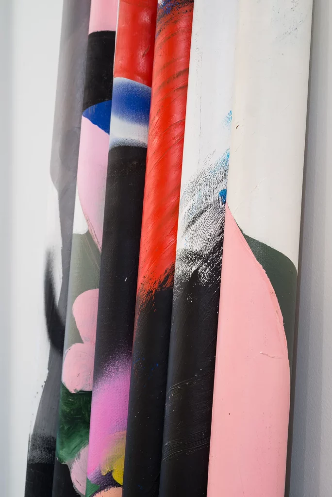 immagine per Installation view della mostra “things that will never become objects” di Caterina Silva presso la Galleria Eugenia Delfini, Roma, 30 aprile - 5 luglio 2025. Foto di Sebastiano Luciano. Courtesy Galleria Eugenia Delfini.