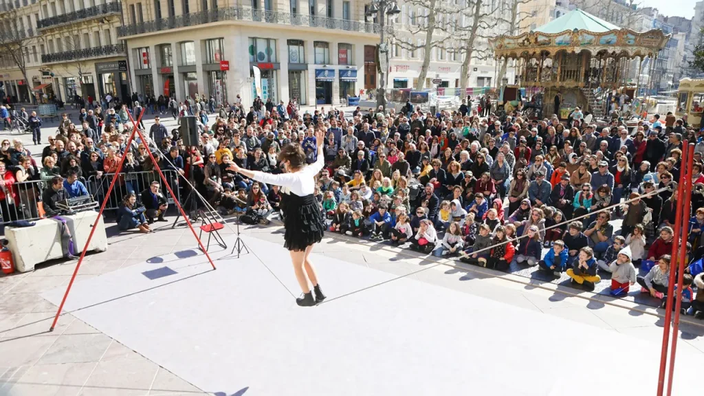immagine per Un’altra storia - festival diffuso di circo teatro - LELLA BELLA