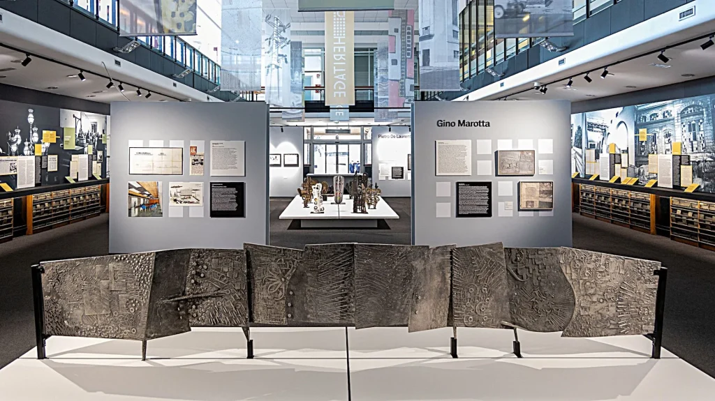 immagine per ACEA Heritage - in primo piano progetto di fontana di Gino Marotta, sullo sfondo sculture di Pietro De Laurentiis -sito Museimpresa