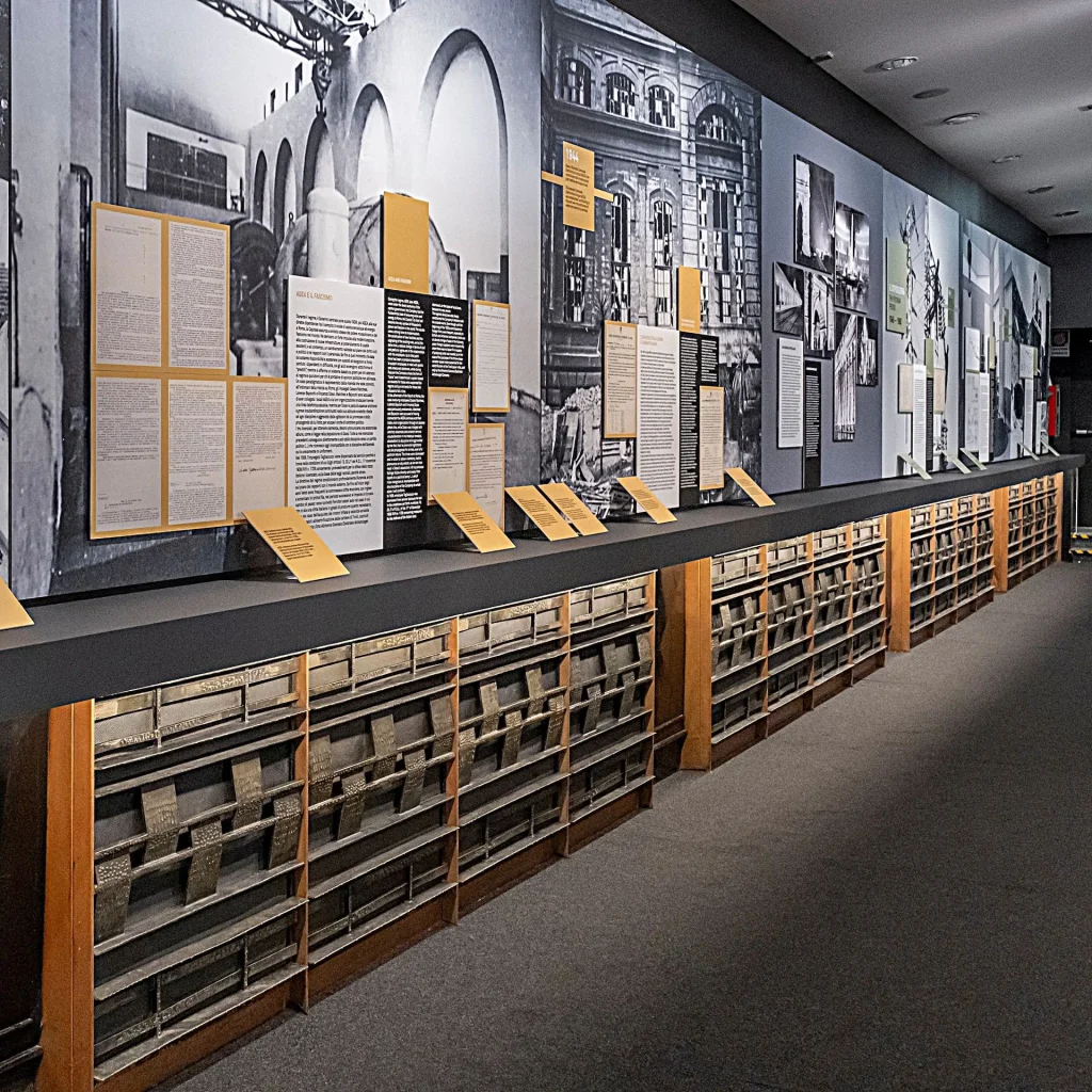 immagine per Sala del pubblico con i pannelli in bronzo di Gino Marotta - sito web Museimpresa