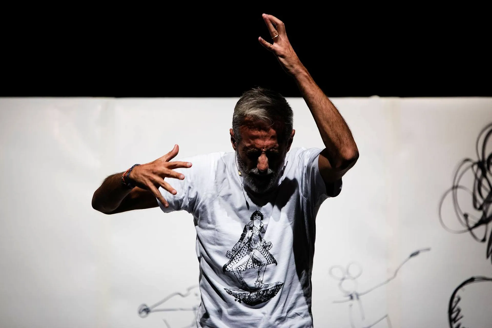 immagine per Mi chiamo Andrea, faccio fumetti: Andrea Santonastaso ph. Riccardo Farina