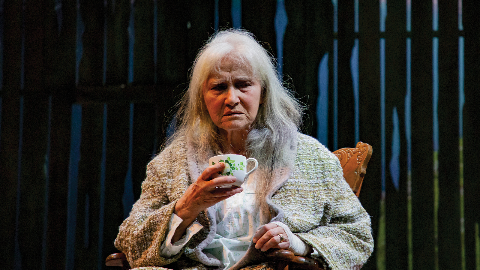immagine per La Reginetta di Leenane, di Raphael Tobia Vogel. Ivana Monti - Teatro Franco Parenti.