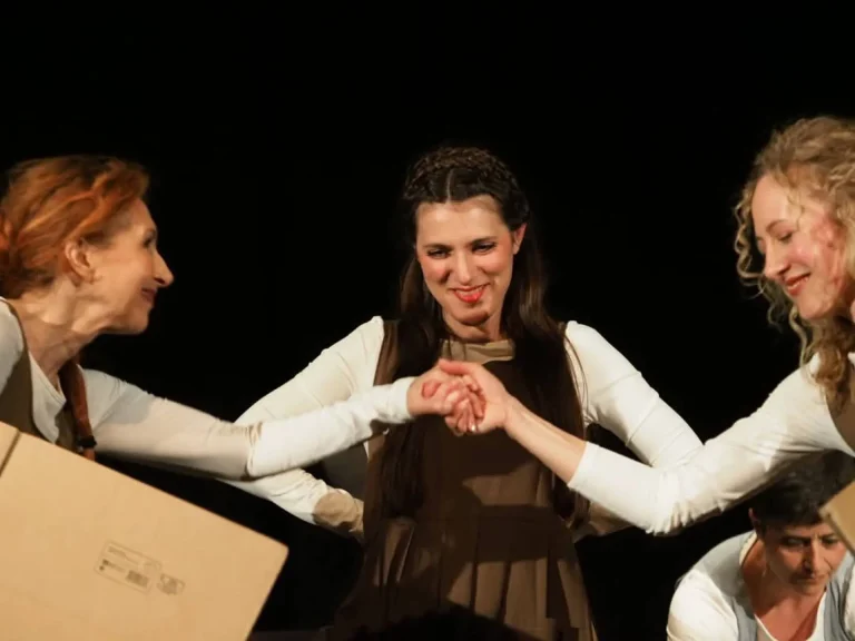 immagine per Fringe Milano-Off #3. Trame. Quattro fili per tessere la voce della donne.