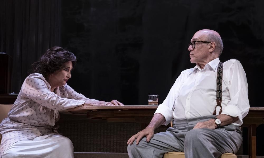 immagine per Erano tutti miei figli, Teatro Elfo Puccini. foto di Laila Pozzo