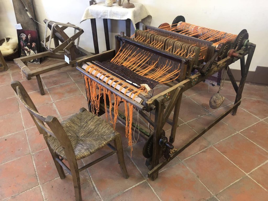 immagine per Humilis lana, le fibre naturali tra necessità e bellezza. Abbazia di Mirasole