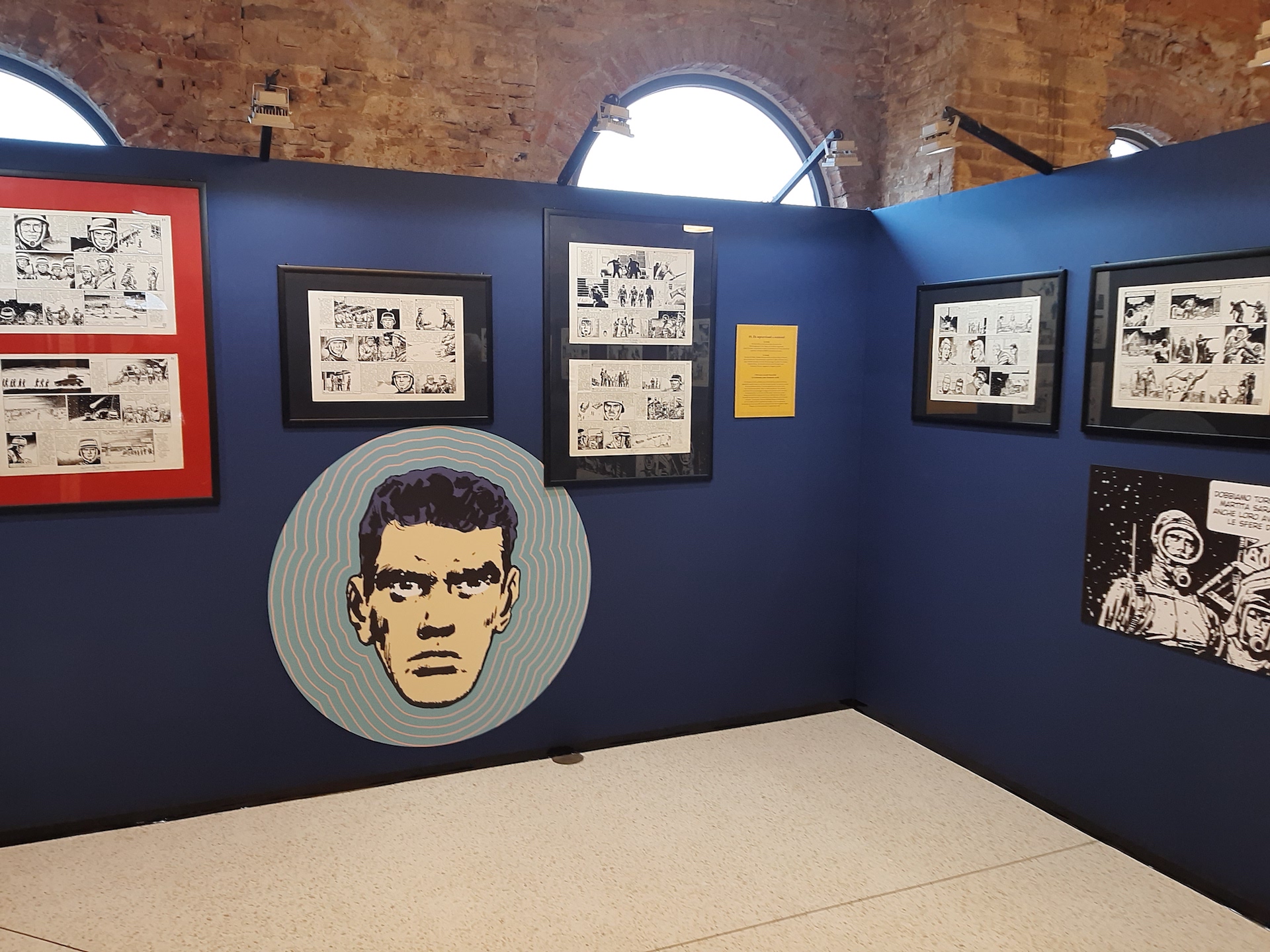 immagine epr L'Eternauta. Oltre lo spazio e il tempo. Allestimento della mostra a Palazzo Guinigi. Lucca Games & Comics 2025. ph. L. Martusciello