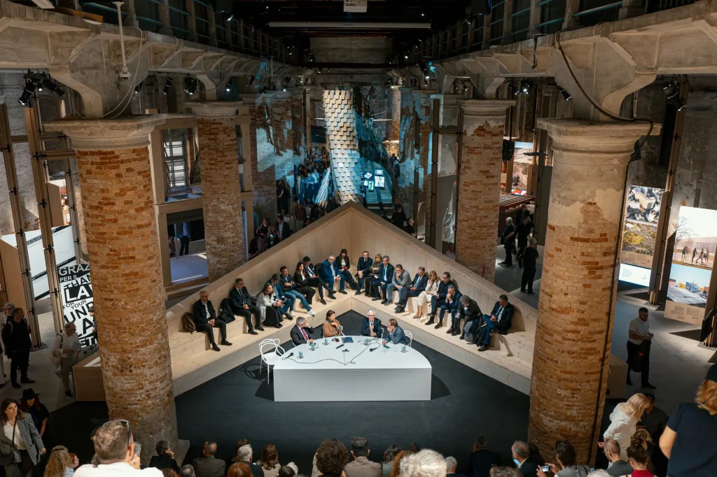 immagine per Speakers’ Corner alle Corderie dell’Arsenale di Venezia