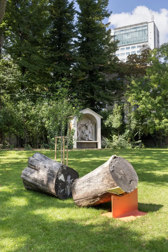 immagine per Furla Series - Sara Enrico. Under the Sun, Beyond the Skin, 2025. Installation view della mostra promossa da Fondazione Furla e GAM – Galleria d’Arte Moderna di Milano. Ph. Andrea Rossetti. Courtesy Fondazione Furla