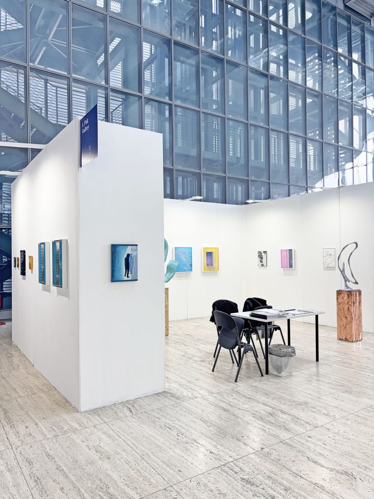 immagine per Panoramica stand A PICK GALLERY, Torino - opere di Jay Gard, Wolfgang Flad, Marco Tagliafico -Roma Arte in Nuvola 2025