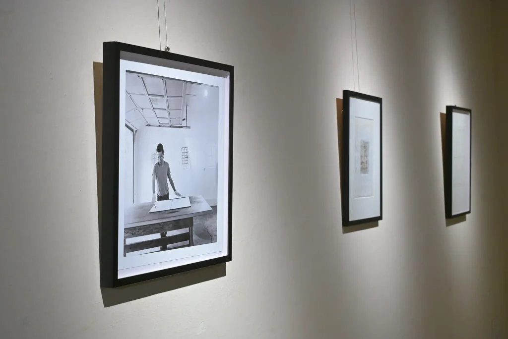 immagine per De Humana Mensura di Linda Karshan, installation view - ph. Valentina Sensi via ufficio stampa HF4