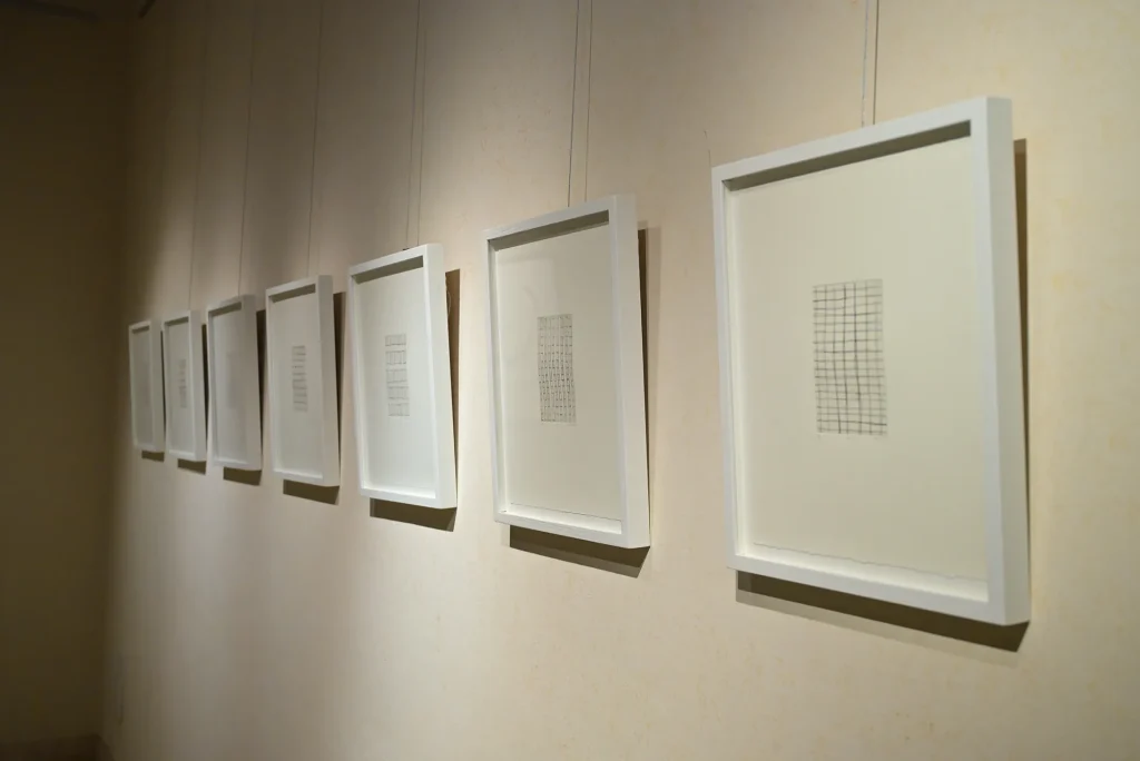 immagine per De Humana Mensura di Linda Karshan, installation view - ph. Valentina Sensi via ufficio stampa HF4