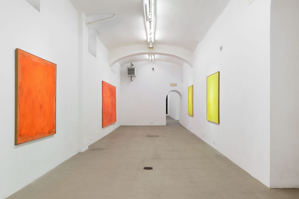 immagine per Turcato, installation view della mostra personale di Giulio Turcato in Fondazione Giuliani, Roma (ottobre 2025 – gennaio 2026). Crediti fotografici Roberto Apa, Courtesy dell’Archivio Giulio Turcato e Fondazione Giuliani. © GIULIO TURCATO, by SIAE