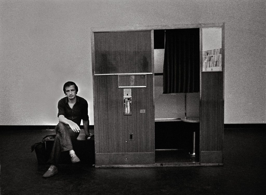 immagine per Franco Vaccari Lascia una traccia del tuo passaggio, Padiglione Italia, Biennale Venezia, 1972 -ph. Amedeo Benestante