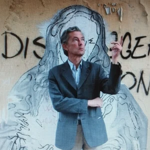 immagine per Alan Jones omaggiato da Studio Archivio Courtesy Fratelli Emme e Salotto Bollizine