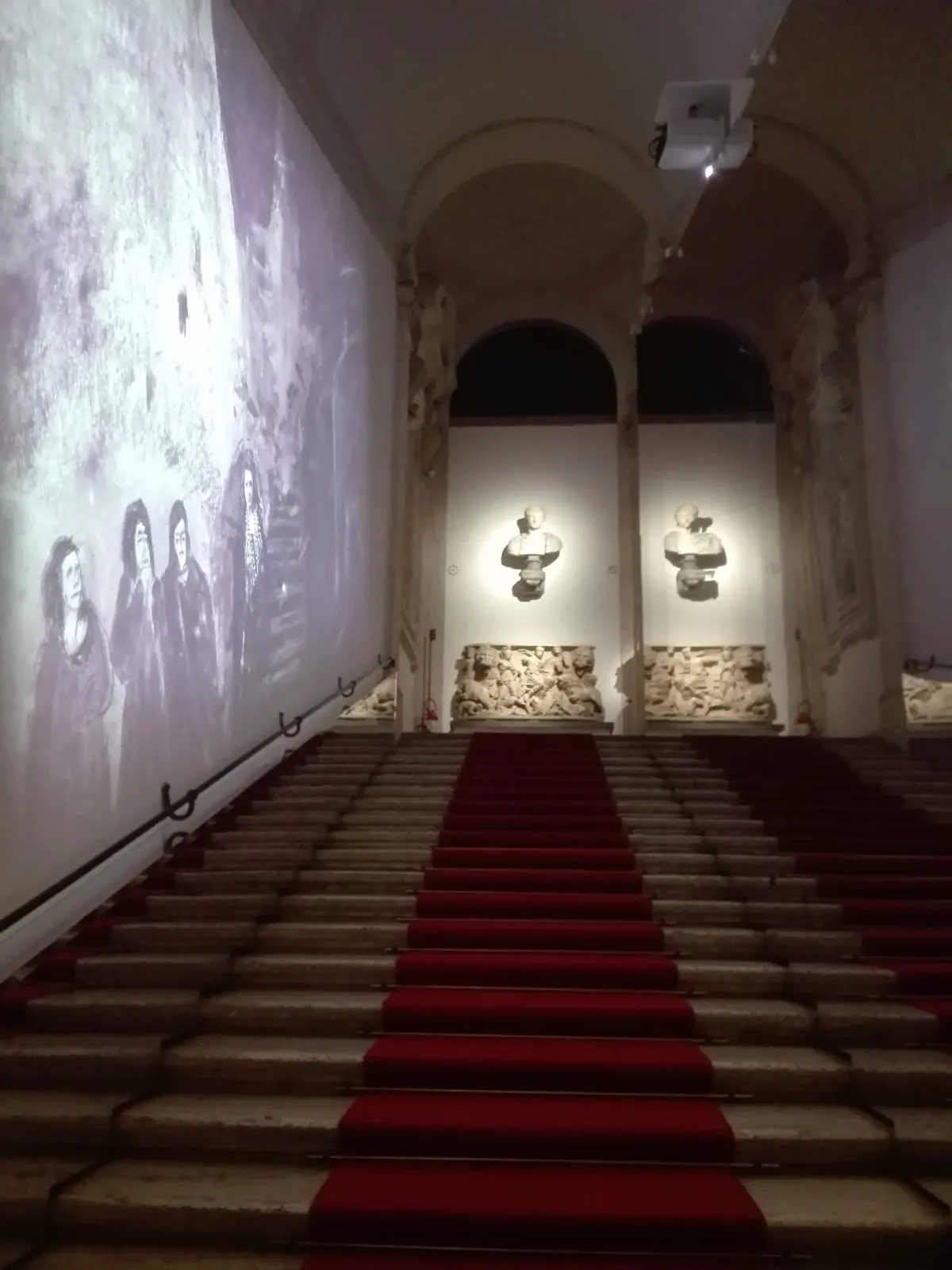 immagine per-scalinata ingresso Palazzo Nuovo. Foto di Stefania Piu