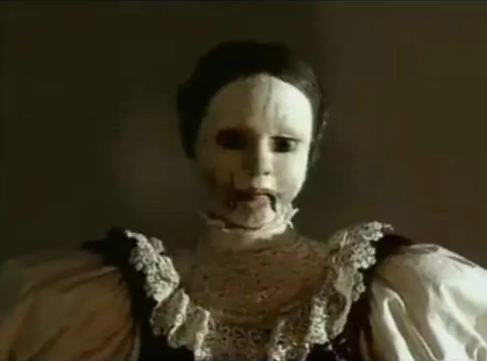 immagine per 7.Sonia Bergamasco in Pinocchio ovvero lo Spettacolo della Provvidenza. Regia: Carmelo Bene. Produzione: Nostra Signora. I rappresentazione Roma, Teatro dell’Angelo, 10 novembre 1998