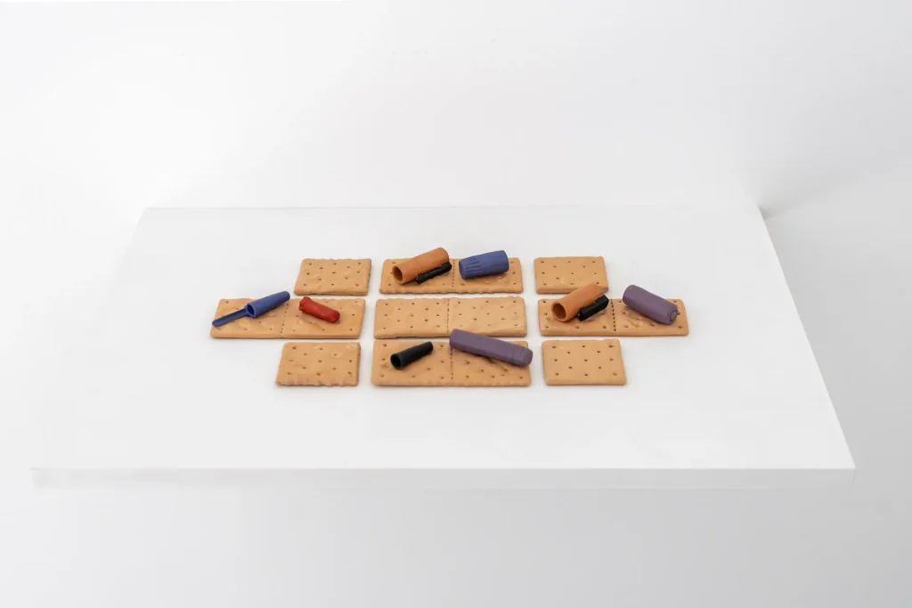 immagine per Spuntino 2025 Glazed Terracotta 2×33x28cm ph. Giulia Pietroletti