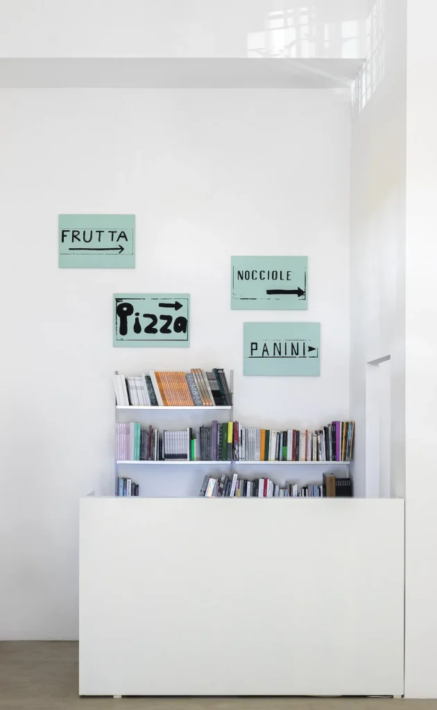 immagine per Cibo freccia 2025 Screen Printing On Canvases 42x60cm ph. GiuliaPietro