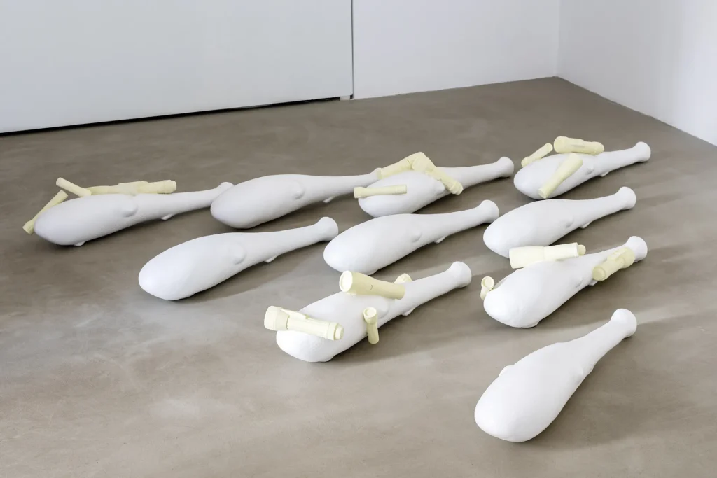immagine per Clava-torce 2025 Glazed Terracotta And Engobe Dimensions Variable V1 ph. Giulia Pietroletti