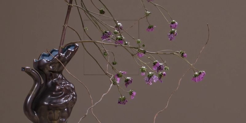 immagine per Vica Pacheco. The Flower Requiem Whistling Vases