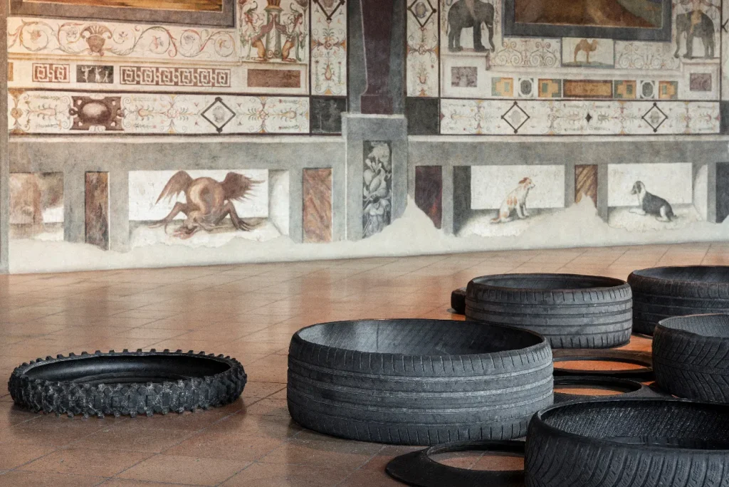 immagine per Paolo Canevari, God Year, 2026. Pinacoteca Città di Castello. Ph. Ilaria Lagioia e Pierpaolo Lo Giudice.