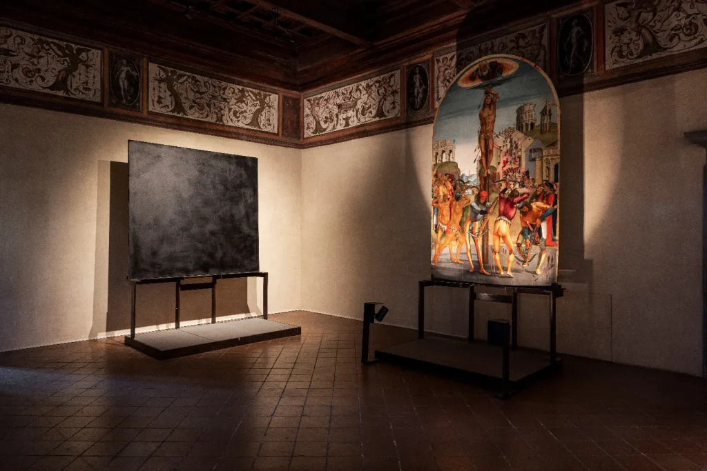 immagine per Paolo Canevari, God Year, 2026. Pinacoteca Città di Castello. Ph. Ilaria Lagioia e Pierpaolo Lo Giudice.