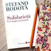 immagine per la copertina del libro Solidarietà. Un'utopia necessaria, di Stefano Rodotà