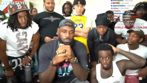 immagine per La nuova televisione è live: potere e fragilità dell’intrattenimento digitale