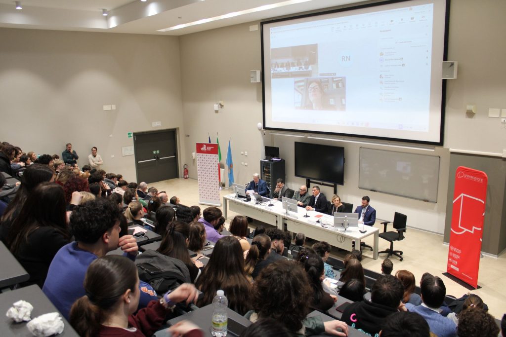 immagine per Un momento dell'opening della PDW26