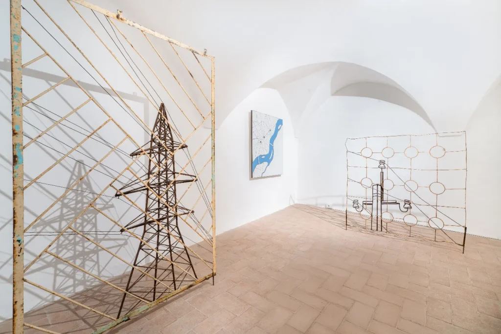 immagine per Zhanna Kadyrova, vista della mostra Instrument 2025. Courtesy of the artist and GALLERIA CONTINUA. Ph. Ela Bialkowska, OKNO Studio.
