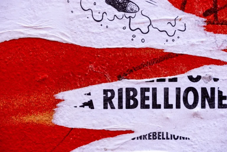 immagine per Charlie Zappoli, dalla serie Con il rosso dei muri alle spalle, 2025