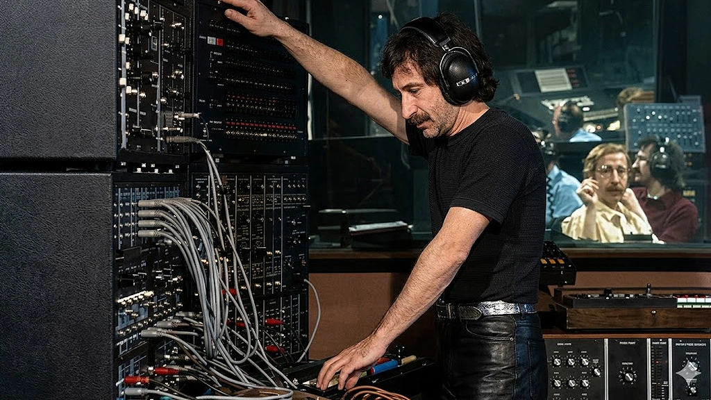 immagine per Gigi Tonet: una storia accattivante. E il suono elettronico come architettura invisibile