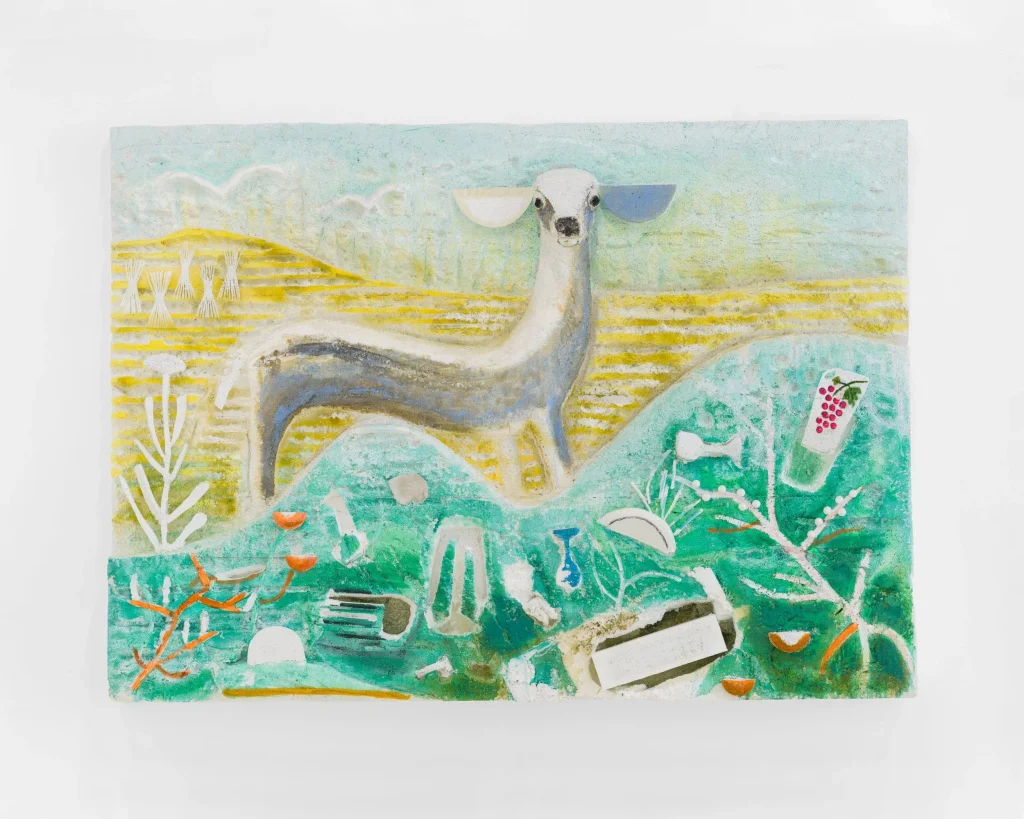 immagine per Lin May Saeed, Ghazal Relief (V2), 2022 Styropor, Acrylfarbe, Gips, Keramik, Kunststoffnetz, Wattebällchen 100 × 145 × 18 cm