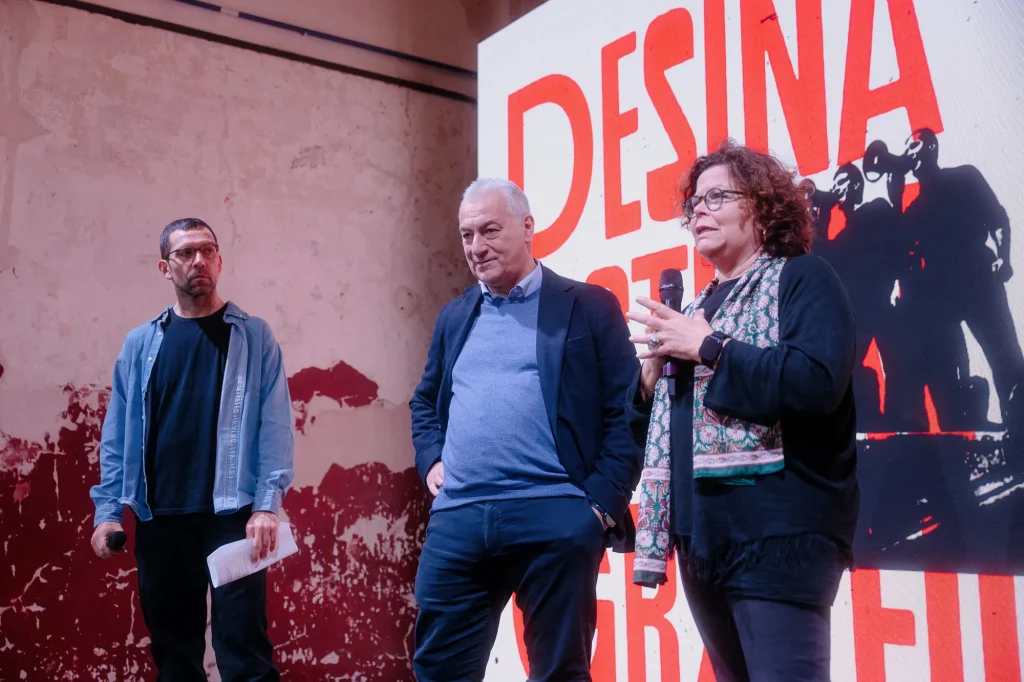 immagine per Desina04 - da sx Domenico Armatore, Giuseppe Gaeta ed Enrica D'Aguanno - ph 327 Studio