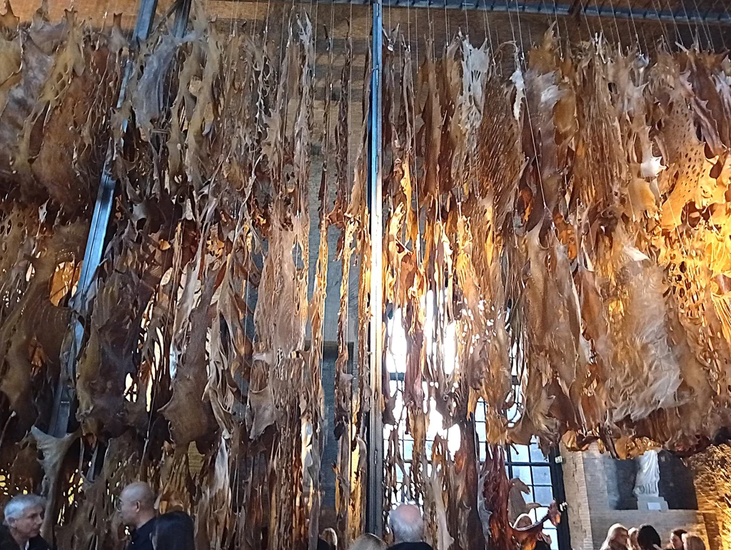 immagine per Wu Jian’an - opera (veduta parziale) alla mostra Metamorphoses, Roma, 2026 -ph. Barbara (2)Martusciello