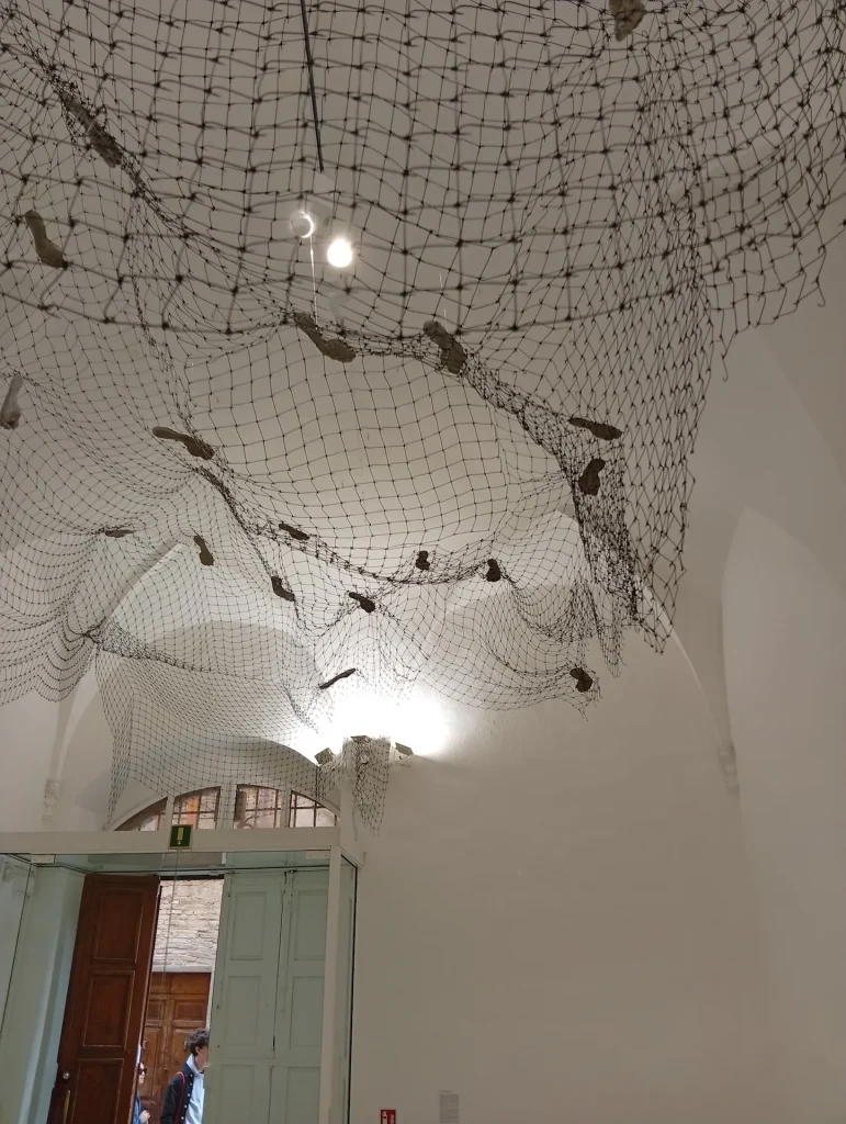 immagine per Yoan Capote - Ruido Blanco -Galleria Continua San Gimignano, 2026 -ph. Barbara Martusciello