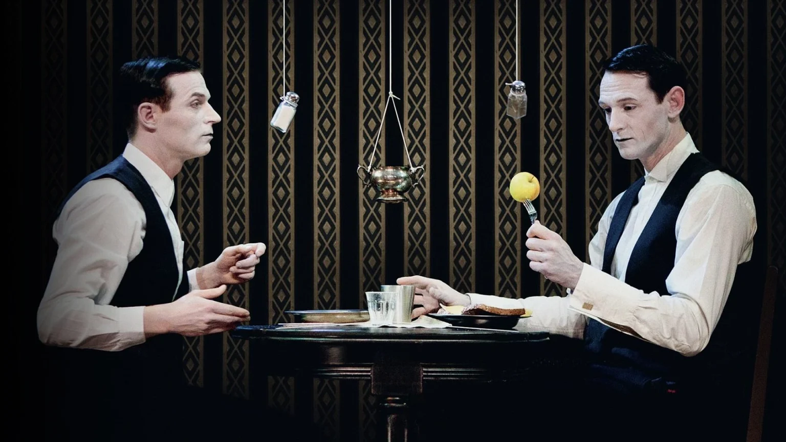 immagine per Meccaniche dell’assurdo: il labirinto scenico di Lebensraum