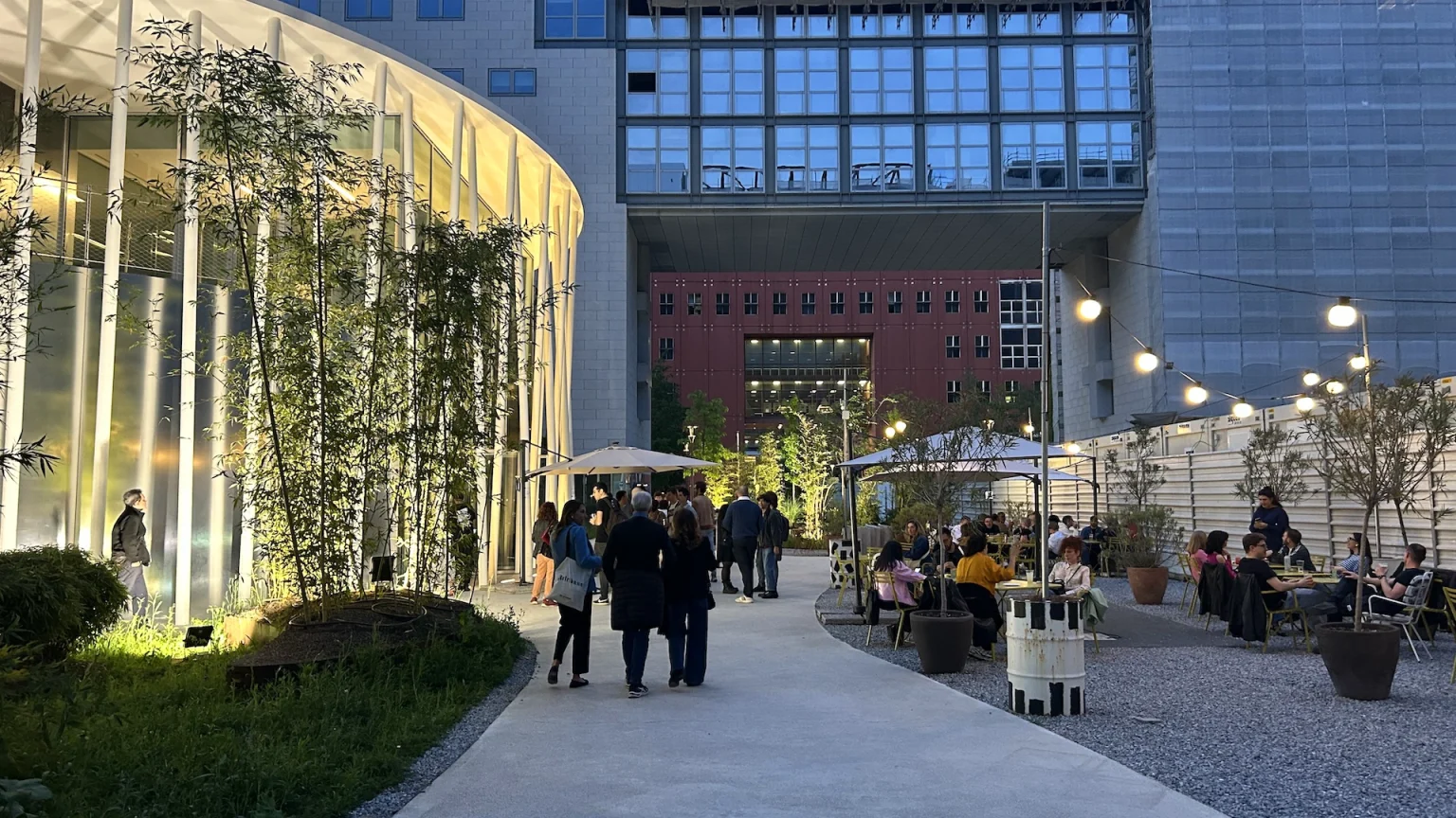immagine per Alla Fiera dell’Estetica. Milano e gli effetti collaterali.