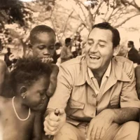 immagine per Alberto Sordi in Riusciranno i nostri eroi a ritrovare l'amico misteriosamente scomparso in Africa