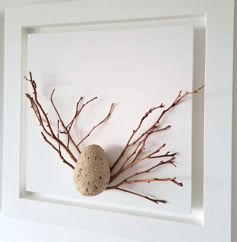 immagine per Enza Monetti - Esistenza - tufo, rami naturali, legno - 42 x42 cm. - anno 2026 copia
