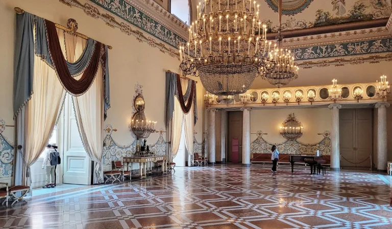 immagine per Stanza 42 del Palazzo di Capodimonte, Napoli, Italia di Bernardo Gagnon, disponibile su Wikimedia Commons / Licenza CC BY 4.0.