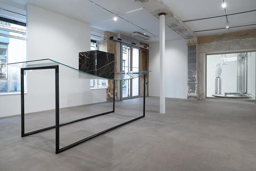 immagine per Arcangelo Sassolino, Aux abords du séisme – exhibition view, 2026, GALLERIA CONTINUA, Paris (C) Hafid Lhachmi - ADAGP Paris