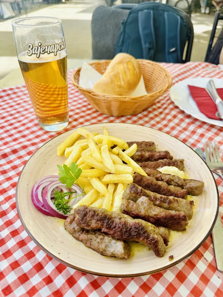 immagine per La cintura di Belgrado: Cevapi