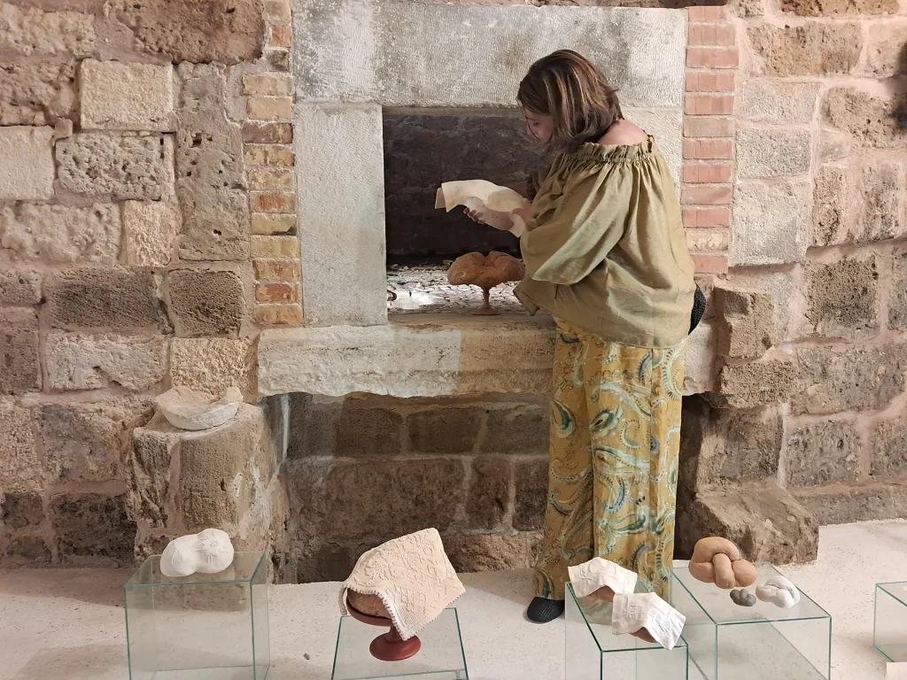 immagine per L'artista Angela Ferrara a Palazzo Simi, Bari 2026 (ph Manuela De Leonardis)