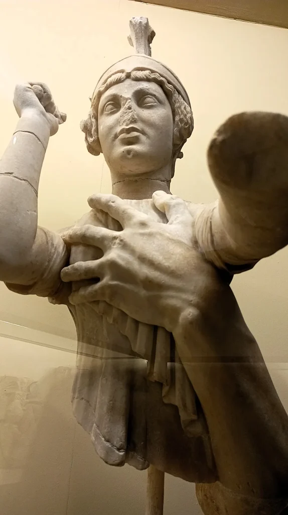 immagine per Il Ratto del Palladio, risalente all'età tiberiana (I-II secolo d.C.). Museo Archeologico Nazionale di Sperlonga